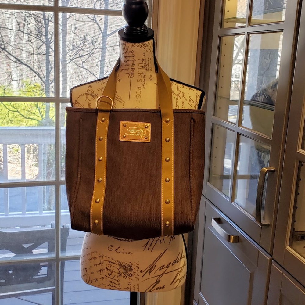 Authentic, pre-loved Louis Vuitton Limited Edition